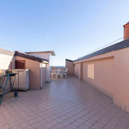 Apartment Il Gabbiano By Interhome